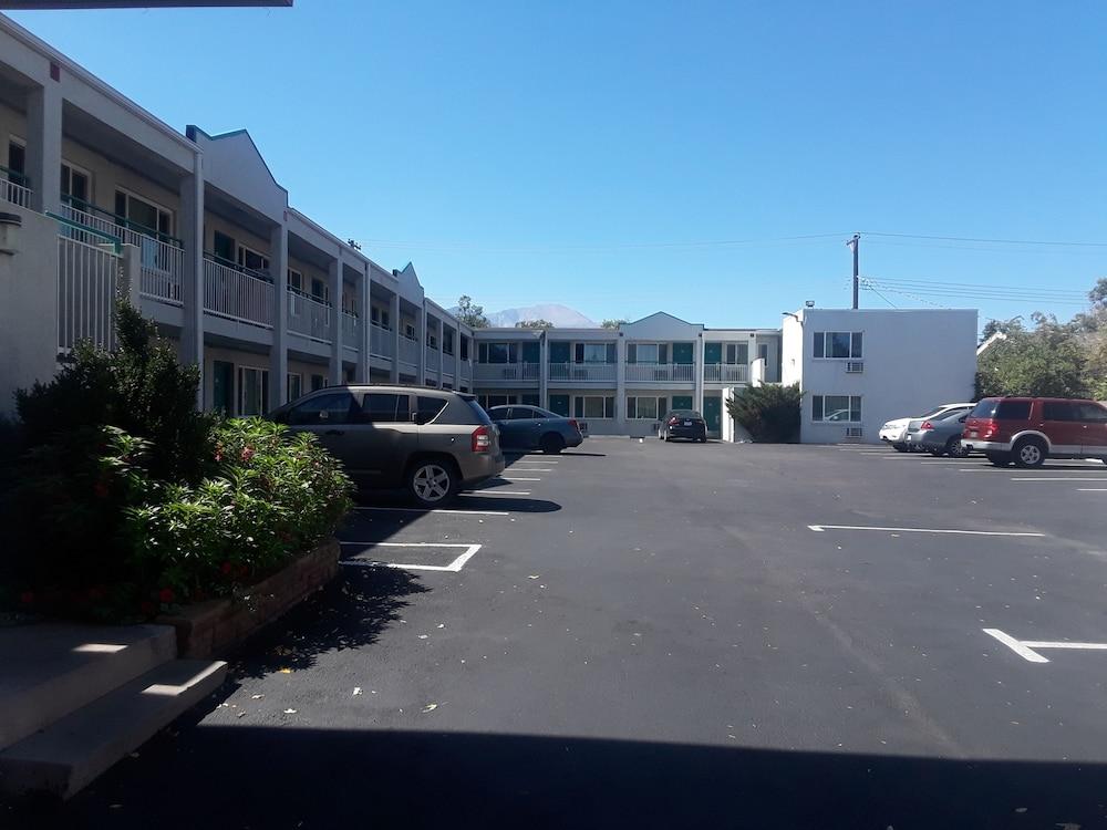 Econo Lodge Downtown Κολοράντο Σπρινγκς Εξωτερικό φωτογραφία