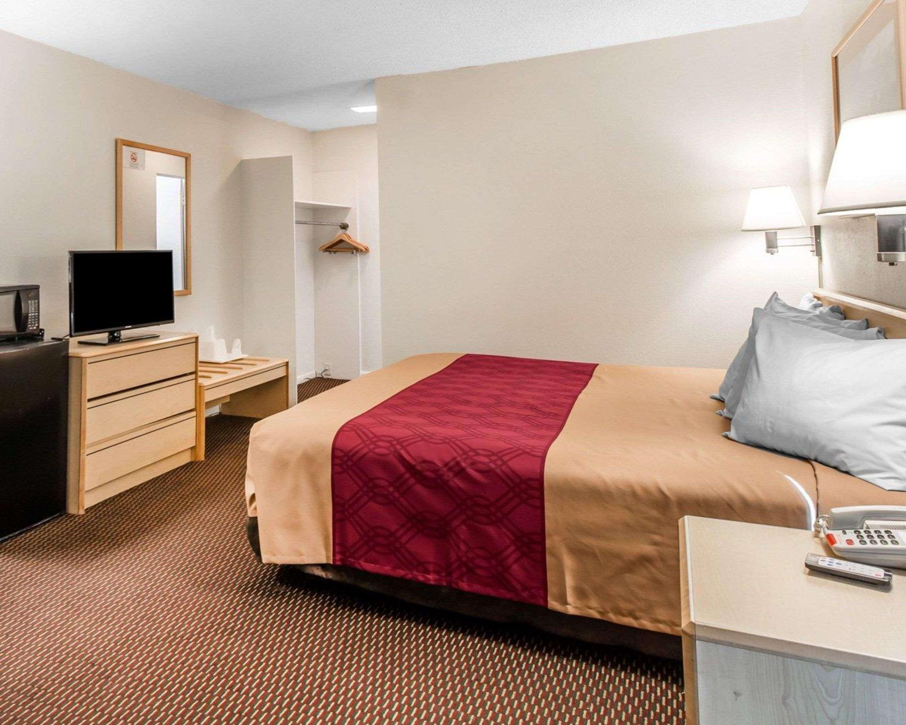 Econo Lodge Downtown Κολοράντο Σπρινγκς Εξωτερικό φωτογραφία
